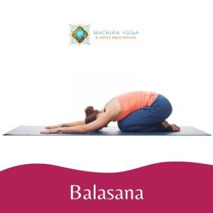 balasana, ejercicio de yoga para principiantes